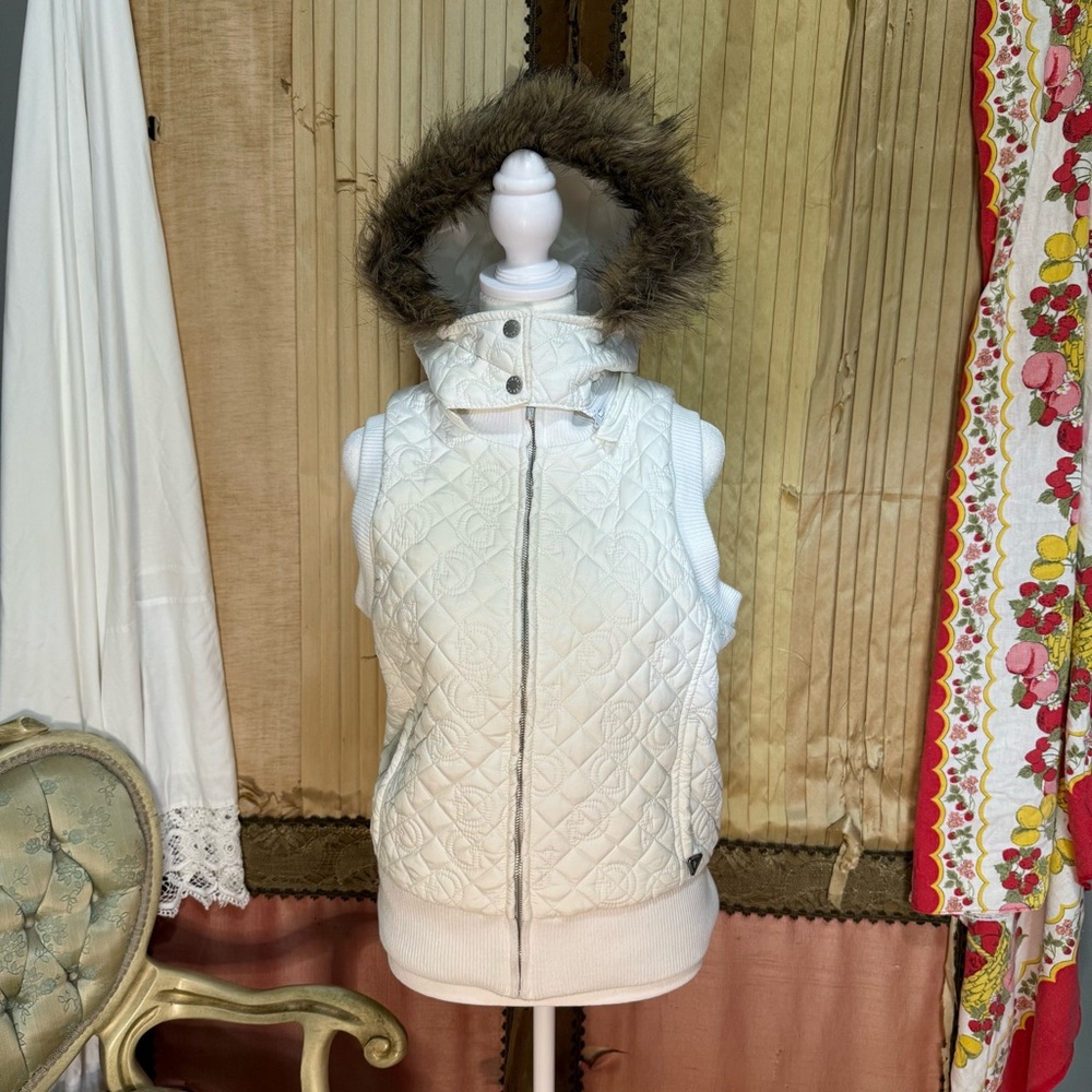 Guess White and Brown Quilted Vest Modern Design